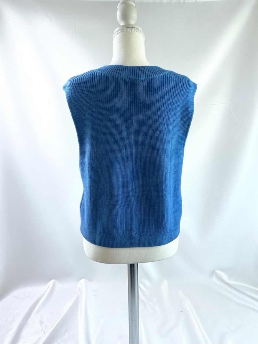 Talbots Blue V-Neck Knit Vest Sweater, Lightweight, Layering, Women's Size M - Picture 4 of 6